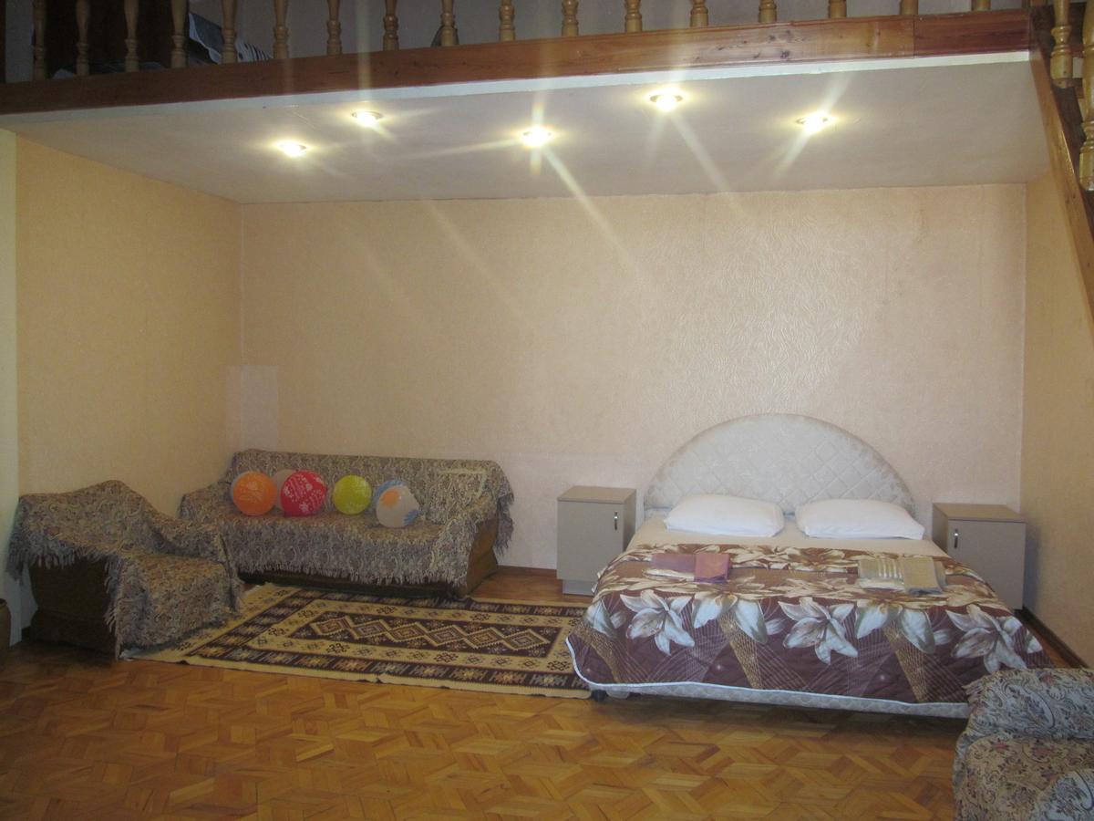 Grandma`s Hotel Tbilisi Exterior foto